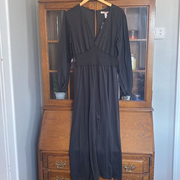 Anthropologie - Hutch Wide-Leg V-Neck Jumpsuit - Picture 5 of 9